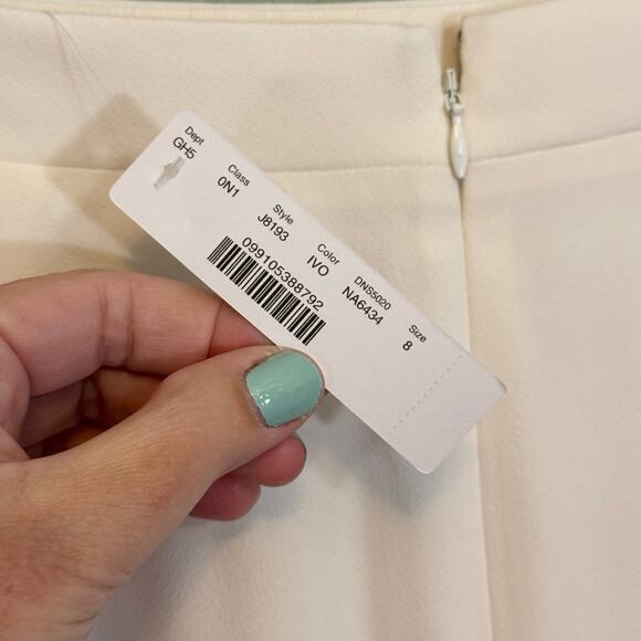 J.Crew Pencil Skirt in Crepe Womens 8 Ivory Formal Career Office Workwear NWT - Picture 5 of 7